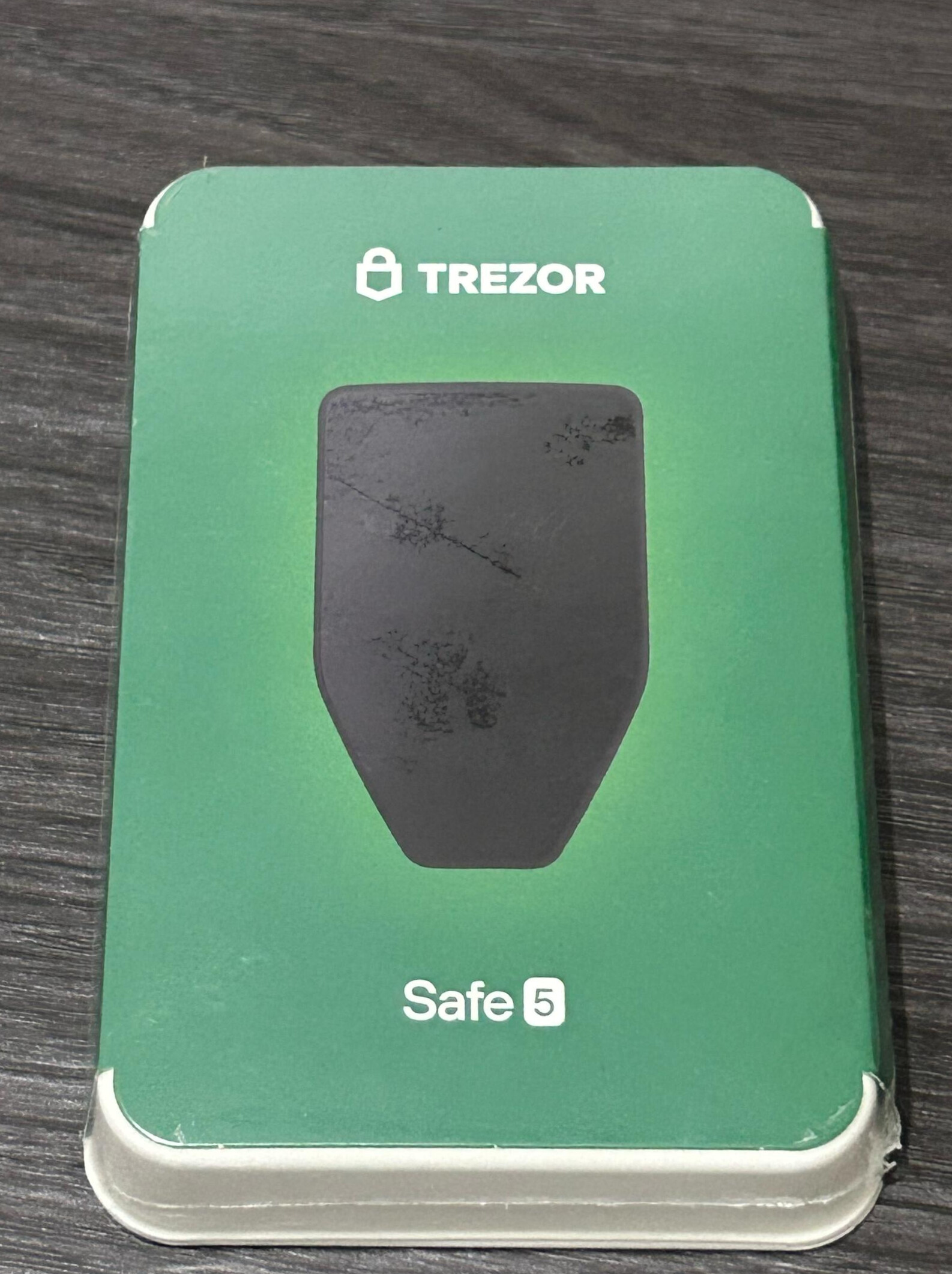 8621f074-c2a6-43e2-9266-ed80314d132b_20250404_225332_0000 Trezor Safe 5